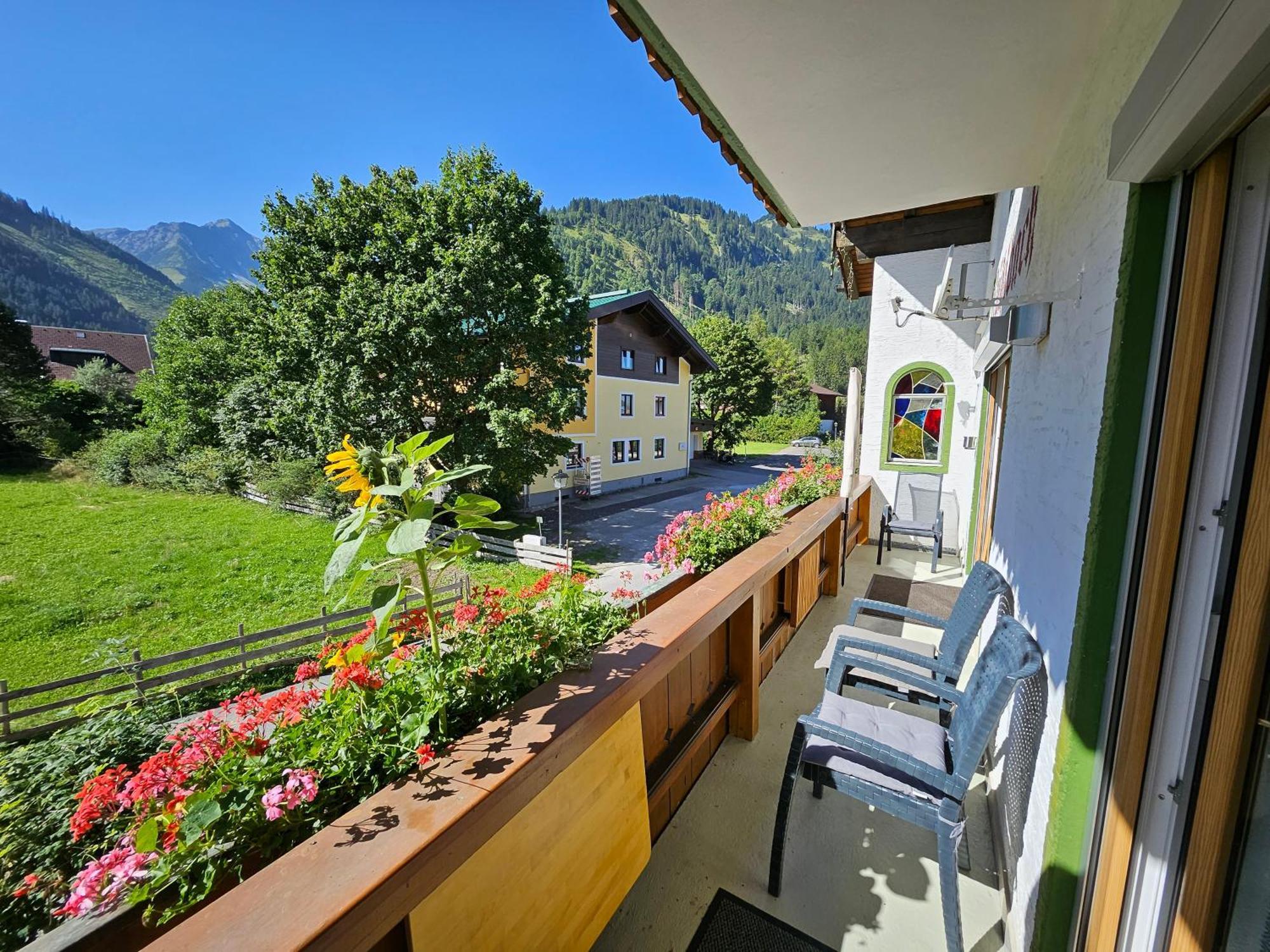 Am Muehlbach - Ferienwohnungen Luttinger Bichlbach Exterior foto